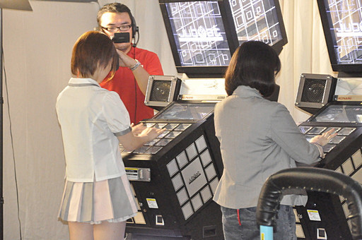 画像集#014のサムネイル/アイドルとファンの絆が勝利のカギ?「BEMANI」シリーズのファンイベント「U.M.U × BEMANI 真夏のアイドル納涼祭」をレポート