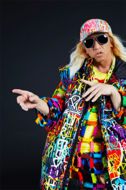 画像ギャラリー No.003のサムネイル画像 / DJ KOOさんによるノンストップミックスCDを含む「DDR」シリーズのサントラCD2種が発売