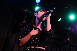 画像ギャラリー No.016のサムネイル画像 / 「THE IDOLM@STER LIVE THE@TER PERFORMANCE 08」発売記念イベントをレポート。波瀾万丈の展開になった「クイズ 田所あずさ」とは