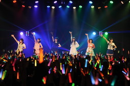 画像ギャラリー No.049のサムネイル画像 / 「アイドルマスター ミリオンライブ!」,「LTH 09&10」発売記念イベントをレポート。ご褒美スイーツを目指した結果は……ダジャレとコロッケ!?