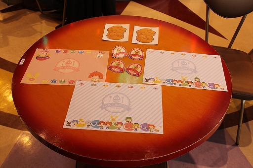 画像ギャラリー No.023のサムネイル画像 / プレイヤー考案メニュー&復刻メニューも加わった「ぷよクエカフェ 2018」がオープン。メディア向け試食会をレポート