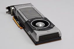 GeForce GTX TITANо졣500߶̤礭ʥ󥹥GPUΡǽʳɤŰ