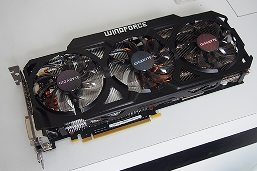 ꡼ No.003Υͥ / COMPUTEXGIGABYTEå10󶯰夲GTX TITANɤޡޥ䥭ܡɤο