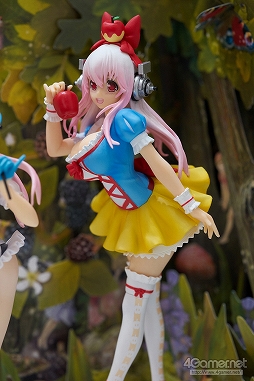 ���������꡼ No.256�Υ���ͥ������ / �������ե����ƥ��Х�2016���ߡϤ����š�������ϥե����奢�ȥ����ץ���濴�˻��Ƥ��Ƥ���