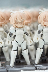 ���������꡼ No.352�Υ���ͥ������ / �������ե����ƥ��Х�2016���ߡϤ����š�������ϥե����奢�ȥ����ץ���濴�˻��Ƥ��Ƥ���