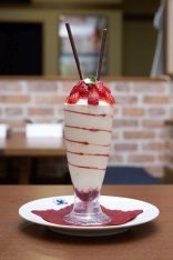 画像ギャラリー No.030のサムネイル画像 / 横須賀にオープンした常設型「艦これ」コラボカフェ「酒保伊良湖」をレポート。にじみ出るこだわりが強すぎて,ご満悦度は高い