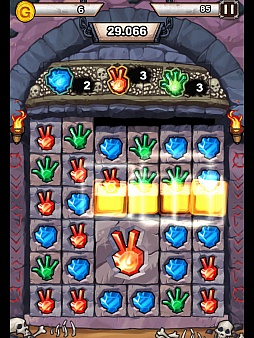 画像ギャラリー No.004のサムネイル画像 / 独特のプレイ感覚にハマる。iOS向けパズル「少女と騎士とじゃんけんぽん:ダンジョンブロック」を紹介する「(ほぼ)日刊スマホゲーム通信」第202回