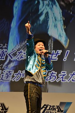 ²èÁü¥®¥ã¥é¥ê¡¼ No.039¤Î¥µ¥à¥Í¥¤¥ë²èÁü / Ìó1Ëü2000¿Í¤¬Íè¾ì¤·¤¿¥¤¥Ù¥ó¥È¡Ö¥À¥ó¥Ü¡¼¥ëÀﵡ¡¦¥¤¥Ê¥º¥Þ¥¤¥ì¥Ö¥óGO ¥Õ¥¡¥ó´¶¼Õº×¡×¤ò¥ì¥Ý¡¼¥È¡£¥Ï¥ï¥¤²È²ι¹Ô¤ä¼¡²óºî½Ð±é¸¢¤Ê¤É¤ò¼ê¤Ë¤·¤¿ÆüËܰì¤Î¥×¥ì¥¤¥ä¡¼¤â·èÄê