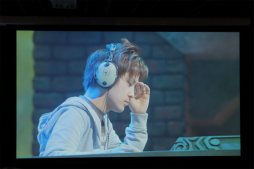 ���������꡼ No.013�Υ���ͥ������ / ��Hearthstone�פ�e-SportsŸ���˴ؤ������ֵ̹���������˥ᡦ��ͥ����ع��ˤƳ��š�Blizzard�Υץ���������󡦥ǥ��쥯������������Ѥ��Ƴ����˥쥯���㡼