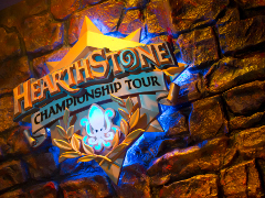 ���������꡼ No.001�Υ���ͥ������ / ����ֳ��ΥХϥޤǳ��Ť��줿��Hearthstone�פι������HCT�ߵ����긢�ɤ�����΢��Blizzard�Υ����ޥ�2�ͤ�ʹ���Ƥ���