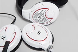 画像集#008のサムネイル/ゼンハイザーの白いゲーマー向けヘッドセット「G4ME ZERO」「G4ME ONE」レビュー。大ブランドの製品は何が違うのか