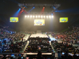 画像ギャラリー No.001のサムネイル画像 / 総勢27人の武将が夢の競演を繰り広げた「舞台『戦国BASARA』武将祭2013」が開催。最新作「戦国BASARA4」や次回公演の情報も発表に