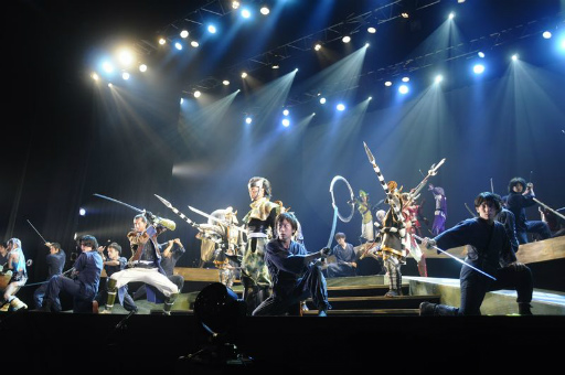 画像ギャラリー No.017のサムネイル画像 / 新キャストを迎えた舞台「『戦国BASARA3 宴弐』‐凶王誕生×深淵の宴‐」ゲネプロ公演をレポート。最新作「戦国BASARA4」の最新情報もお披露目に