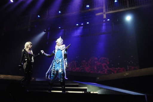 画像ギャラリー No.024のサムネイル画像 / 新キャストを迎えた舞台「『戦国BASARA3 宴弐』‐凶王誕生×深淵の宴‐」ゲネプロ公演をレポート。最新作「戦国BASARA4」の最新情報もお披露目に