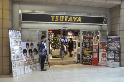 画像ギャラリー No.001のサムネイル画像 / 初出し映像も公開。小林プロデューサーのトークショーで大いに盛り上がった「戦国BASARA4」と「ガイストクラッシャー」の合同イベントをレポート