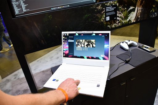 画像集 No.009のサムネイル画像 / ［GDC 2023］Unityブースは裸眼立体視機能を搭載したノートPCの展示などで大盛況
