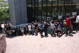 画像ギャラリー No.001のサムネイル画像 / 「コープスパーティー 如月祭」をレポート。ついに裁判へと踏み切ったキャスト陣。最“狂”ゲームクリエイター,外道淫の運命や如何に!?