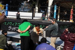 ���������꡼ No.006�Υ���ͥ������ / �֥�󥰥ɥ꡼��׼��DDT�ץ��쥹���ԡְ��ϰ�����ꤤ�Ǥ�3�פ����š��Ķ��β��ǥץ��쥹�Ȳ��ڤˤ�륫���˥Х���֤��и�