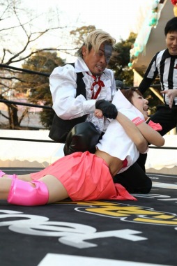 ���������꡼ No.026�Υ���ͥ������ / �֥�󥰥ɥ꡼��׼��DDT�ץ��쥹���ԡְ��ϰ�����ꤤ�Ǥ�3�פ����š��Ķ��β��ǥץ��쥹�Ȳ��ڤˤ�륫���˥Х���֤��и�