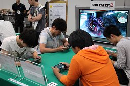 画像集#009のサムネイル/PS Vitaの「共闘ゲーム」No.1チームを決定する「共闘甲子園 全国大会」東京予選会が開催。クリエイターによる解説も行われた会場の模様をレポート