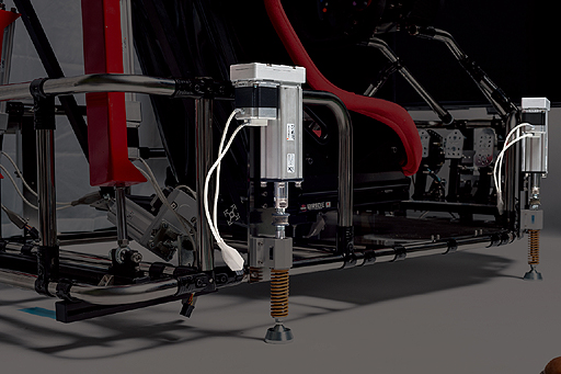 画像ギャラリー No.004のサムネイル画像 / 「GT6」×体感型シミュレータの“世界初”テクニカルデモ体験プレイも。東京モーターショー2015にグランツーリスモ協賛ブースが出展