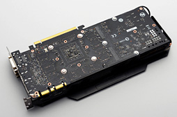 画像ギャラリー No.009のサムネイル画像 / メーカーレベルのOCでTITAN超え。GIGABYTEのGTX 780カード「GV-N780OC-3GD」レビュー