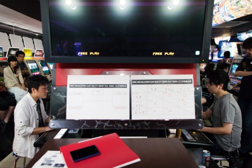 画像集#013のサムネイル/「あーくれぼ2014」への切符をかけた白熱バトル。「GUILTY GEAR Xrd -SIGN-」部門エリア決勝大会フォトレポート(布施・秋葉原・高田馬場編)