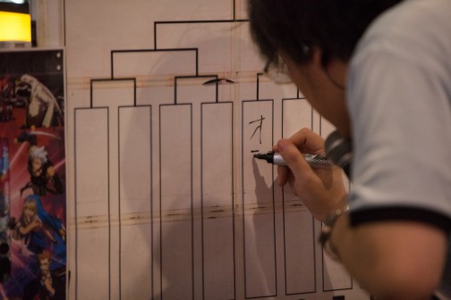 ������#003�Υ���ͥ���/ʿ���Ȥνо츢�򤫤������ץ쥤�䡼�⽸�뤷���֤��������2014��ͽ������GUILTY GEAR Xrd������ե��ȥ�ݡ��ȡʸް桦���ո��������ԡ�