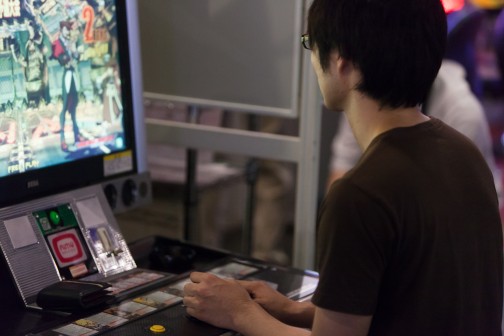 ������#007�Υ���ͥ���/ʿ���Ȥνо츢�򤫤������ץ쥤�䡼�⽸�뤷���֤��������2014��ͽ������GUILTY GEAR Xrd������ե��ȥ�ݡ��ȡʸް桦���ո��������ԡ�