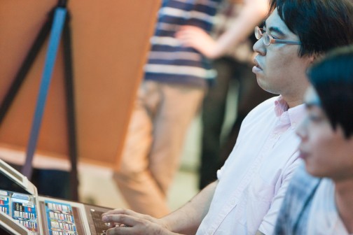 ������#033�Υ���ͥ���/ʿ���Ȥνо츢�򤫤������ץ쥤�䡼�⽸�뤷���֤��������2014��ͽ������GUILTY GEAR Xrd������ե��ȥ�ݡ��ȡʸް桦���ո��������ԡ�