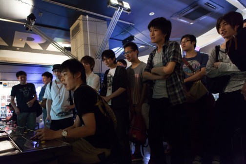 ������#042�Υ���ͥ���/ʿ���Ȥνо츢�򤫤������ץ쥤�䡼�⽸�뤷���֤��������2014��ͽ������GUILTY GEAR Xrd������ե��ȥ�ݡ��ȡʸް桦���ո��������ԡ�