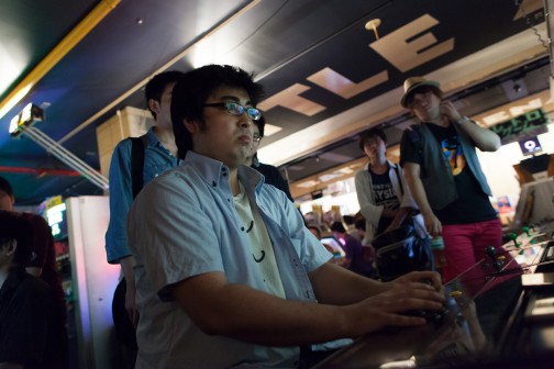 ������#047�Υ���ͥ���/ʿ���Ȥνо츢�򤫤������ץ쥤�䡼�⽸�뤷���֤��������2014��ͽ������GUILTY GEAR Xrd������ե��ȥ�ݡ��ȡʸް桦���ո��������ԡ�