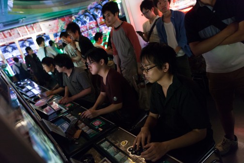 ������#050�Υ���ͥ���/ʿ���Ȥνо츢�򤫤������ץ쥤�䡼�⽸�뤷���֤��������2014��ͽ������GUILTY GEAR Xrd������ե��ȥ�ݡ��ȡʸް桦���ո��������ԡ�