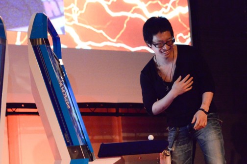 画像集#028のサムネイル/同キャラ戦,初出場初優勝,そして悲願のリベンジ達成。「P4U2」「GGXrd」「BBCP」で新たなドラマが紡がれた「あーくれぼ2014」フォトレポート