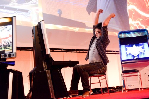 画像集#042のサムネイル/同キャラ戦,初出場初優勝,そして悲願のリベンジ達成。「P4U2」「GGXrd」「BBCP」で新たなドラマが紡がれた「あーくれぼ2014」フォトレポート