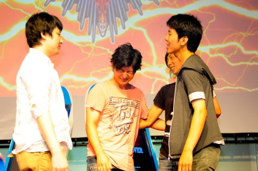 画像集#068のサムネイル/同キャラ戦,初出場初優勝,そして悲願のリベンジ達成。「P4U2」「GGXrd」「BBCP」で新たなドラマが紡がれた「あーくれぼ2014」フォトレポート