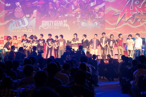 画像集#069のサムネイル/同キャラ戦,初出場初優勝,そして悲願のリベンジ達成。「P4U2」「GGXrd」「BBCP」で新たなドラマが紡がれた「あーくれぼ2014」フォトレポート