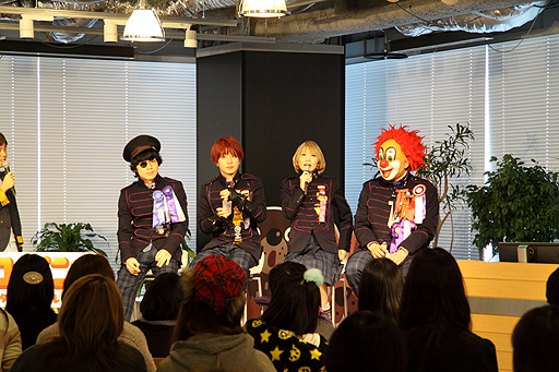 画像ギャラリー No.001のサムネイル画像 / 「LINE　ポコパン」のイベントで「SEKAI NO OWARI」のメンバーとファンがガチ対戦。勝利を収めたのは……