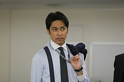 画像ギャラリー No.008のサムネイル画像 / テレビドラマ「ファイナルファンタジーXIV 光のお父さん」がMBSで4月17日1:15放送開始。ゲームを通じて距離を縮めていく親子を描く