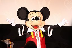 画像ギャラリー No.009のサムネイル画像 / 「キングダム ハーツ プレミアム シアター 2018」レポート。秘蔵のメイキング映像や,「KINGDOM HEARTS III」テーマソング「誓い」を上映