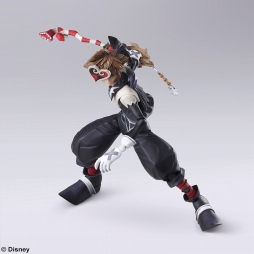 画像ギャラリー No.005のサムネイル画像 / 「KINGDOM HEARTS II」のソラが可動フィギュアで登場。ハロウィン衣装とクリスマス衣装の2種