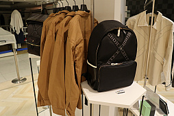 ꡼ No.004 | ֡إ󥰥 ϡġ SuperGroupies ݥåץåץȥפ82ޤǳ档饤ͽʤμʪåǤ