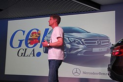 画像ギャラリー No.009のサムネイル画像 / リアル・マリオがステージに登場したメルセデス・ベンツ「GLAクラス」プレス発表会レポート。2014年秋には「マリオカート8」の大会も開催