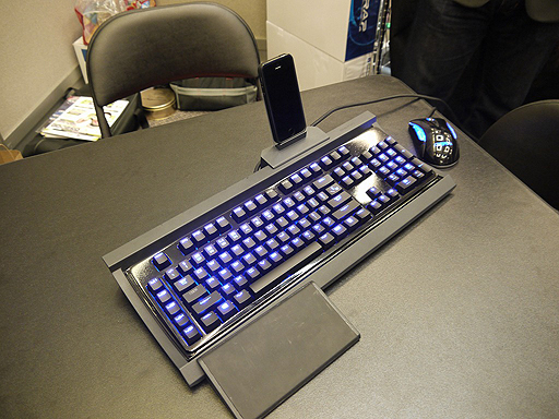 ［E3 2014］HORIがPC用のゲーマー向けマウスとキーボードを開発中！ 新製品「光」と「雷」のプロトタイプを見せてもらった