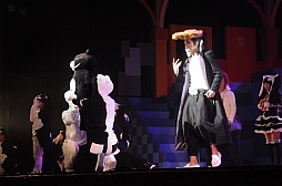 画像集#011のサムネイル/舞台「ダンガンロンパTHE STAGE〜希望の学園と絶望の高校生〜」の公演がいよいよスタート。舞台ならではの魅力あふれるダンガンロンパに注目だ