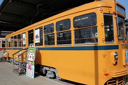 画像集#017のサムネイル/「A列車で行こう3D」の体験イベントが「都電おもいで広場」にて開催。路面電車の旧車両内で鉄道経営シムをプレイするという,一風変わった会場の模様をレポート