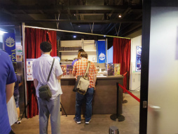 ꡼ No.003 | ֥󥯥˥ 10th Anniversary 楰ɺ Fanmeeting 2023ץݡȡǤϿǤ䥳ܾ¿ȯɽ