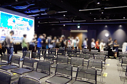 画像ギャラリー No.005のサムネイル画像 / セガ本社で開催された「チェインクロニクル」11周年記念イベントをレポート。会場では,記念展示やグッズ販売,公式番組の生放送を実施