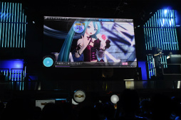 ���������꡼ No.008�Υ���ͥ������ / ��TGS 2013�ϡֽ鲻�ߥ� -Project DIVA- F 2nd�פο��ץ쥤�ϸ���줿�Τ���������ȯ�����åդ������٤�ĩ�路���ְ�ͷ�����ץ��ơ������ݡ���