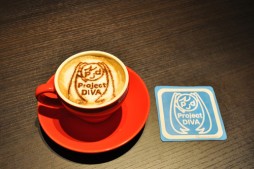 画像集#010のサムネイル/「初音ミク -Project DIVA- F 2nd」と東京ジョイポリスのコラボイベントが2月27日に開始